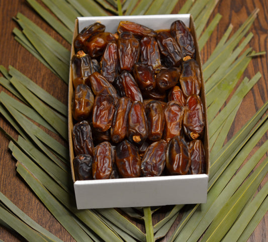Medina Mashrook Dates – Traditional Flavor &amp; Natural Sweetness